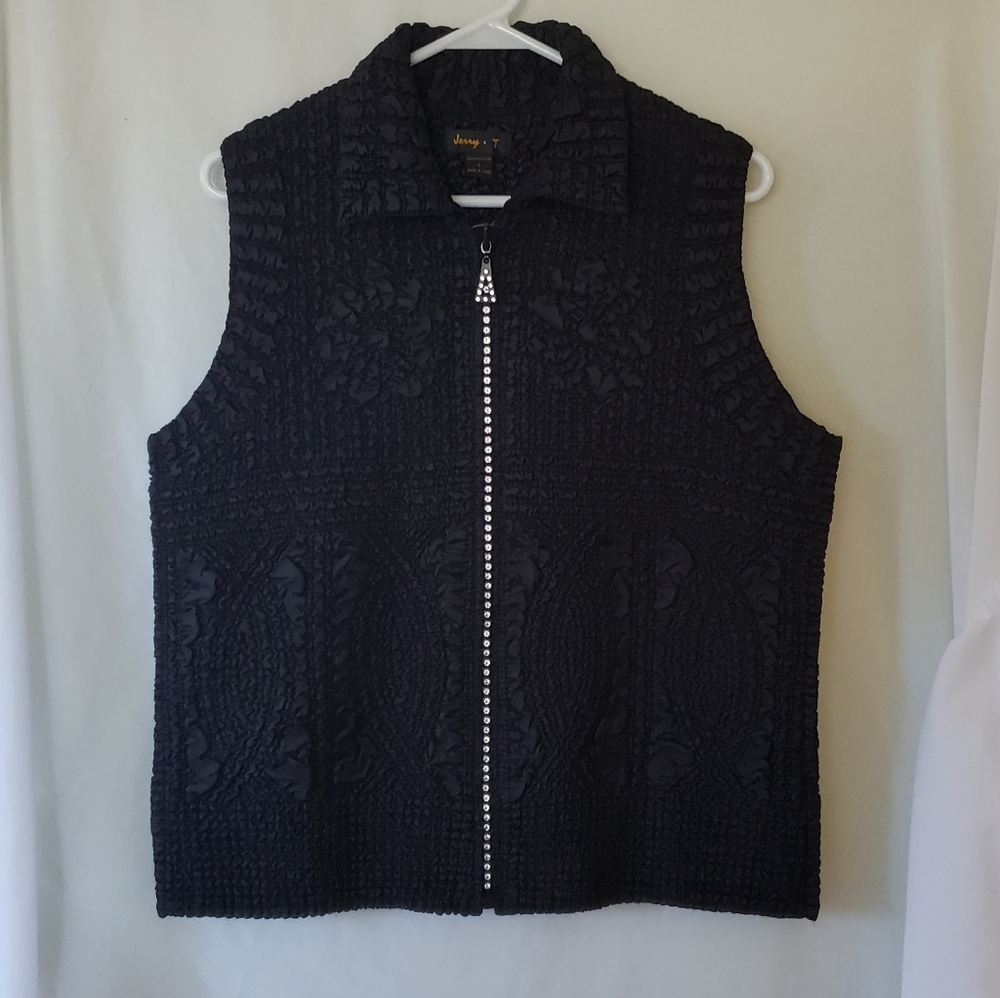 Jerry T Black Crinkle Vest w/Decorative Zipper ECU